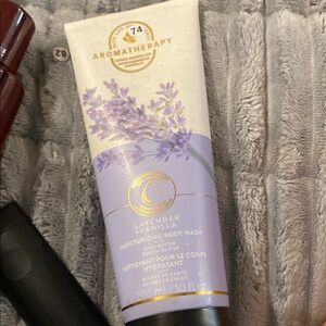 therapy Lavender Vanilla Moisturizing Body Wash